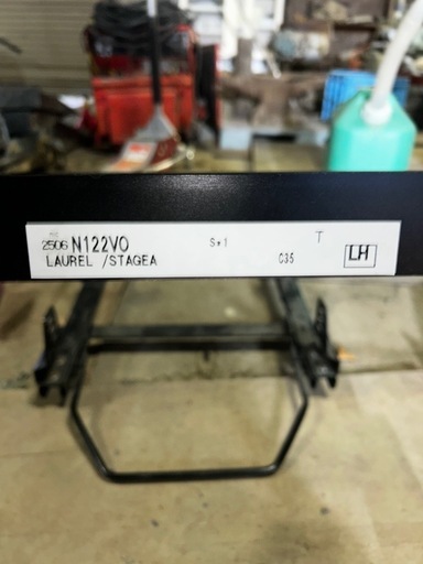 r34.35ローレル　フルバケシートレール助手席