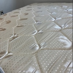 マットレス　ダブルサイズの画像