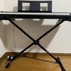 YAMAHA 61鍵盤 電子ピアノ X型スタンド付きの画像