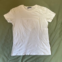 【早め希望！】
GUESS　ユニセックス Tシャツ 3点まとめ売りの画像