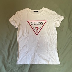 【早め希望！】
GUESS　ユニセックス Tシャツ 3点まとめ売りの画像