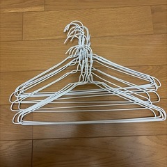 ハンガーまとめ売りの画像
