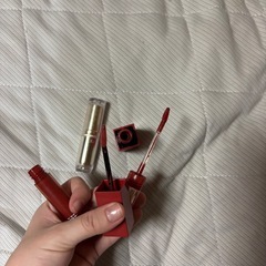 リップ 赤 メイベリン セザンヌの画像