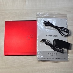 軽量 Windows11 富士通ノートパソコンの画像