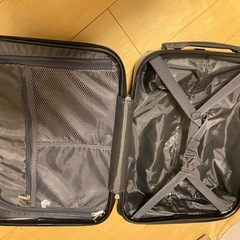 鍵紛失 キャリーケース スーツケースの画像