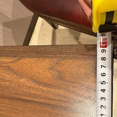 小さなテーブルの画像