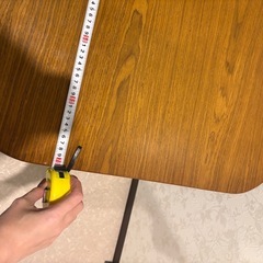 テーブル椅子セットの画像