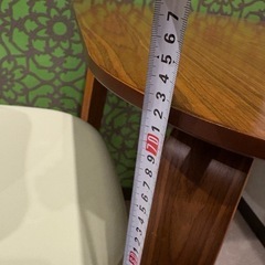 テーブル椅子セットの画像