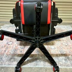極美品 GTRACING ゲーミングチェア オットマン付き 高機能 高耐久の画像