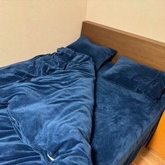 寝具オールセット　ダブルベッド　掛け布団　枕　カバー　防水敷きパッドの画像