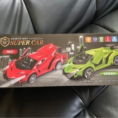 スーパーカー緑の画像