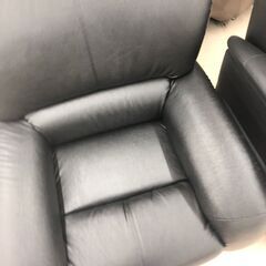 【ジャングルジャングル和歌山店】【Wa3356】一人用ソファ　ブラック　リユースショップ リサイクルショップ 中古家具 中古家電 中古自転車 古着 冷蔵庫の画像