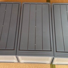 衣装ケース3個　幅42cm　奥行き78cm　高さ31cmくらいの画像