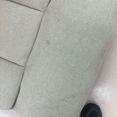 【ジャングルジャングル和歌山店】【Wa3357】一人用ソファ　シミあり　リユースショップ リサイクルショップ 中古家具 中古家電 中古自転車 古着 冷蔵庫の画像