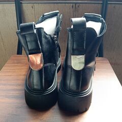新品 22cm レディース ブーツ ブラック 厚底 シューズ サイドゴア 識別番号:【B146-S】の画像