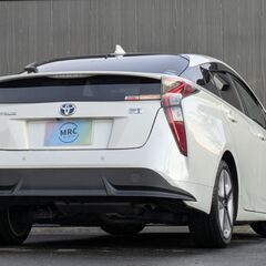 ★ワンオーナー！禁煙車！実走行6万㌔！上級！プリウス50【Aツーリングセレクション】レザーシート！HUD！17インチホイール！純正9インチ★の画像