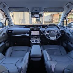 ★ワンオーナー！禁煙車！実走行6万㌔！上級！プリウス50【Aツーリングセレクション】レザーシート！HUD！17インチホイール！純正9インチ★の画像