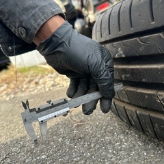 スカイライン v36 クーペ 純正ホイールの画像