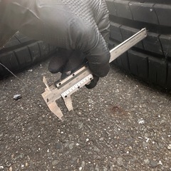 スカイライン v36 クーペ 純正ホイールの画像