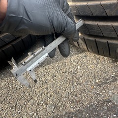 スカイライン v36 クーペ 純正ホイールの画像