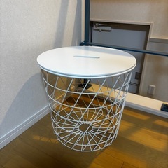 IKEA KVISTBRO 収納テーブルの画像