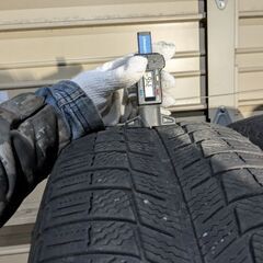 ⭐️無料⭐️ 225/50R17 ミシュラン スタッドレスタイヤ ドリフト ドリケツにいかが??の画像