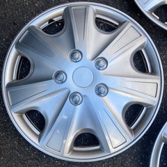 15インチホイールキャップ4枚セット中古の画像