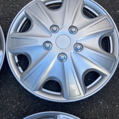 15インチホイールキャップ4枚セット中古の画像