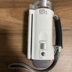 JVC Everio ビデオカメ GZ-E565-Wの画像