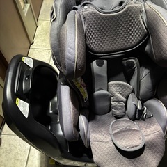 Apricaマモリラ ISOFIX 回転式チャイルドシートの画像