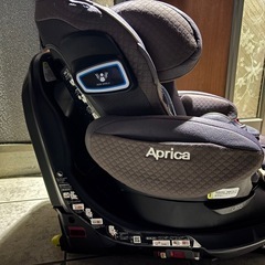 Apricaマモリラ ISOFIX 回転式チャイルドシートの画像