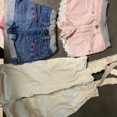 まとめ売り　キッズ洋服 女の子　帽子　靴下　サンダル　スニーカー　長靴　革靴　クロックス　水着　水あそびパンツ　ショートパンツ　洋服　キッズの画像