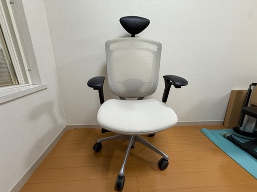 オカムラ コンテッサ ヘッドレスト付き