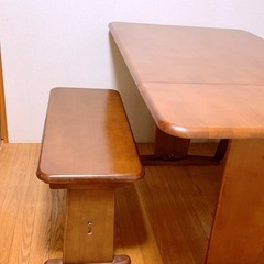 ニトリ ダイニングテーブル イス セットの画像