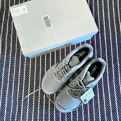 【新品！】 adidas DURANO メンズランニングシューズ サイズ28.5の画像