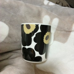○Marimekko Unikko マリメッコ　マグカップ○の画像