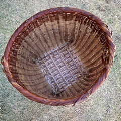 竹籠　民芸品の画像