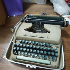 Tower タイプライター の画像