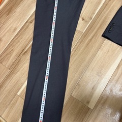 メンズスーツ(グレー)の画像