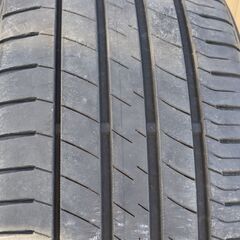 ダンロップ夏タイヤルマンＶ　２４５／４５Ｒ１９　２本の画像