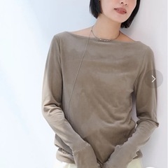 新品未使用！　ベロアトップスの画像