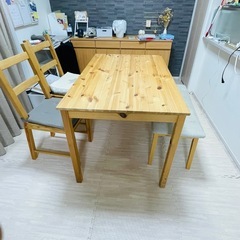 ダイニングテーブルセットの画像