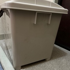 0円スタッキング収納コンテナ✖️2　の画像