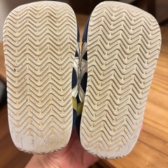 ニューバランス　アシックス　2足で1000円の画像