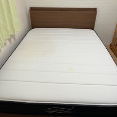 ニトリ ダブルベッド マットレスの画像