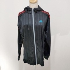 ‼️現金可能‼️adidas フード付きジャケット ブラック/レッドの画像