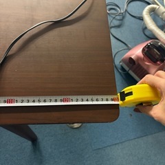 大きめのテーブルの画像