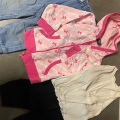 まとめ売り　キッズ洋服 女の子　アウター　ダウン　パーカー　靴下　洋服　キッズの画像