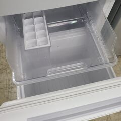 J1832【リユースのサカイ柏店】SHARP　シャープ　2ドア冷蔵庫　SJ-D15K-W　右開き　2023年製　クリーニング済み　参考価格45,000円の画像