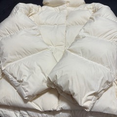 UNIQLO ユニクロパウダーソフトダウンジャケット　軽量コート　ホワイト　L  新品の画像